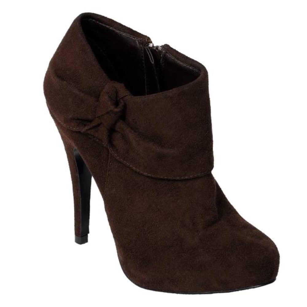 🆕✨ Faux Suede Black Heeled Bootie